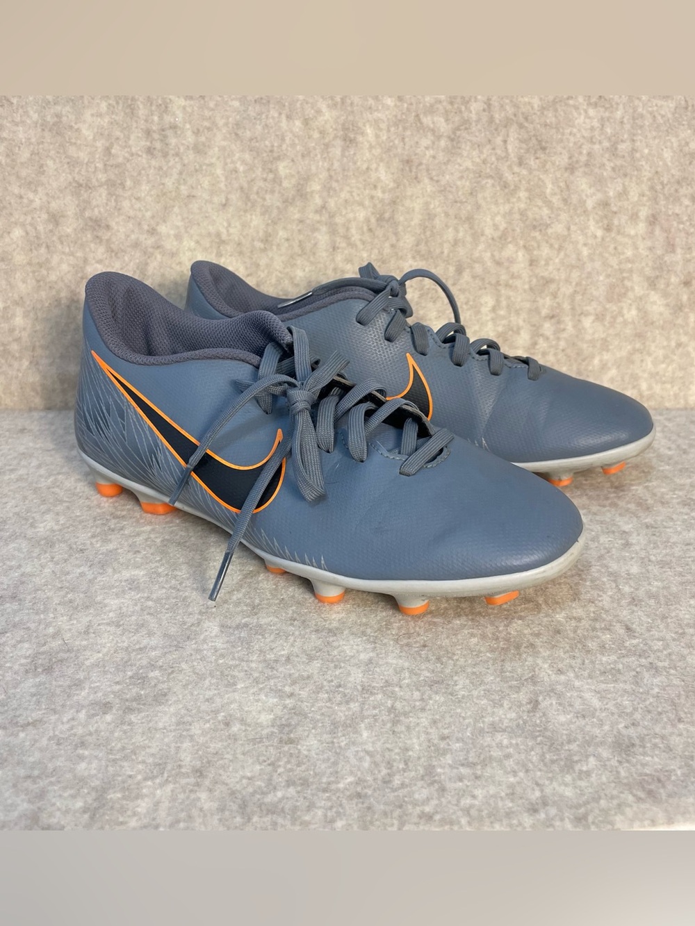 Nike Mercurial Vapor 12 youth size 6  Soccer Cleats football gray orange